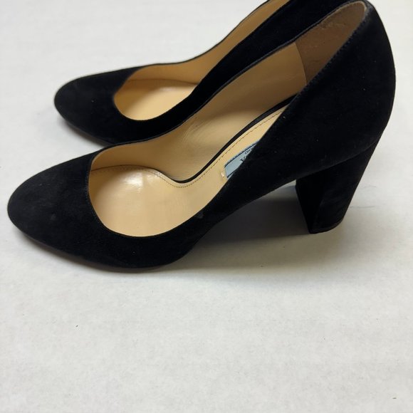 Prada Black Suede Heels, Size 38. Near new and nice!! - Picture 2 of 6